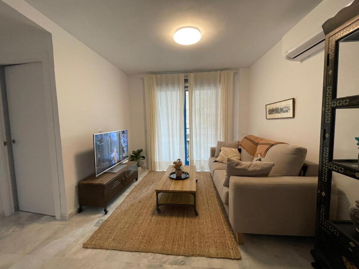 Calu Homes Cerca Playa De Huelin 马拉加 外观 照片
