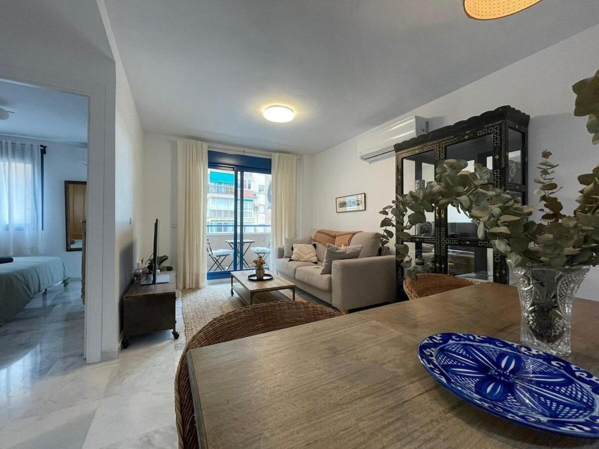 Calu Homes Cerca Playa De Huelin 马拉加 外观 照片